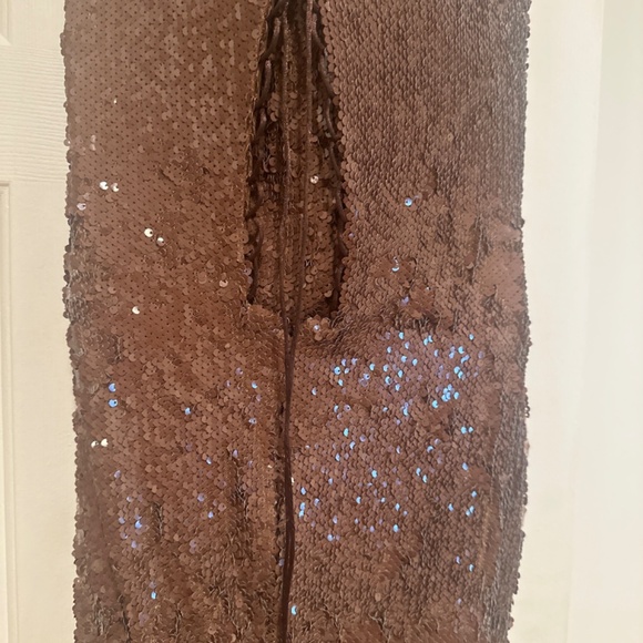 Dress - Picture 4 of 4